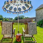 2 Bed In Richmond Oc-88217 Holiday home *
