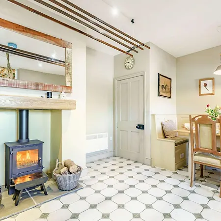 2 Bed In Richmond 88217 Ferienhaus Barton (Richmondshire)