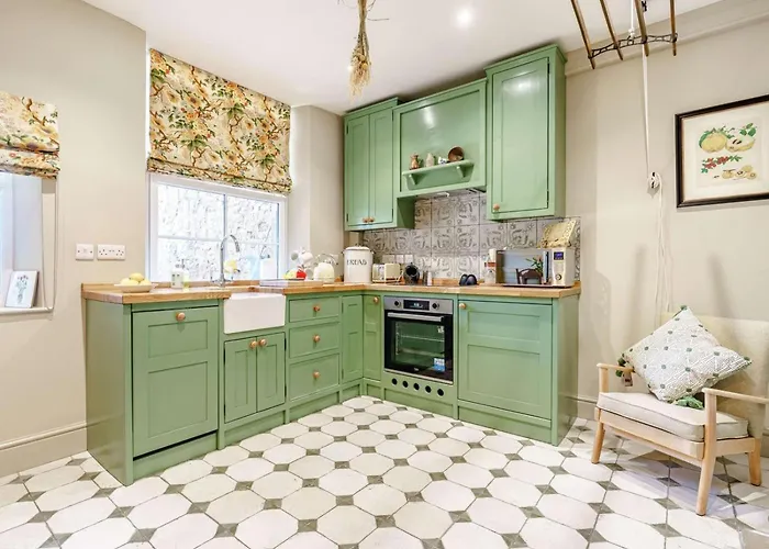 2 Bed In Richmond Oc-88217 *